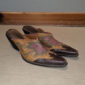 BCBGgirls Western mule - size 9